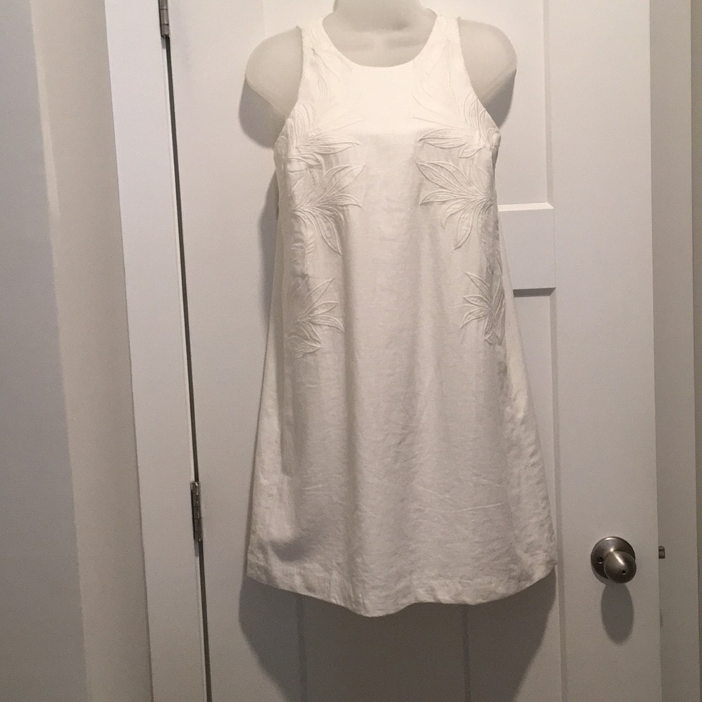 Sleeveless White Dress👗,size-00P, Lined,Embroider
